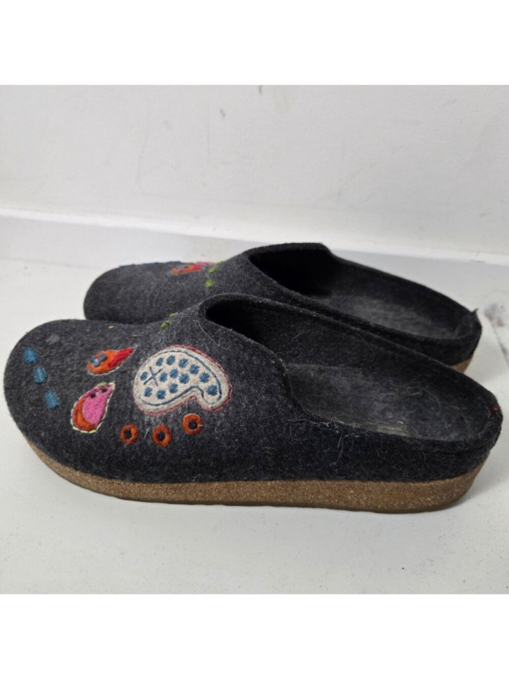Haflinger Size 10 Paisley Blue Wool Felt Appliqué Stitching Slip-On Clog Slipper - Picture 5 of 11